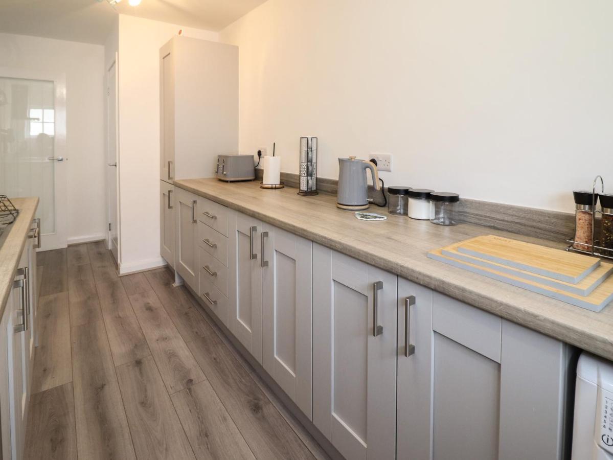 The Old Coach House Apartment Conwy Bagian luar foto