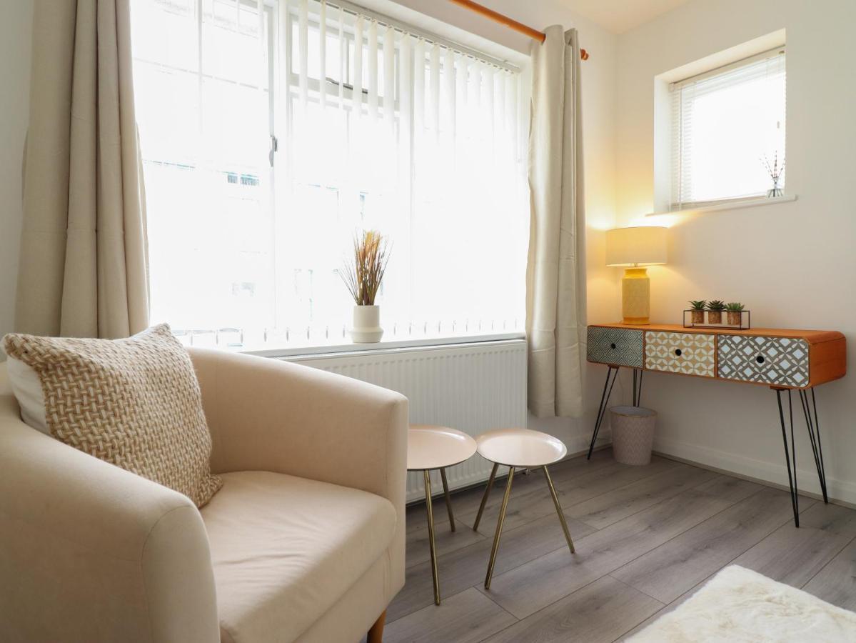 The Old Coach House Apartment Conwy Bagian luar foto