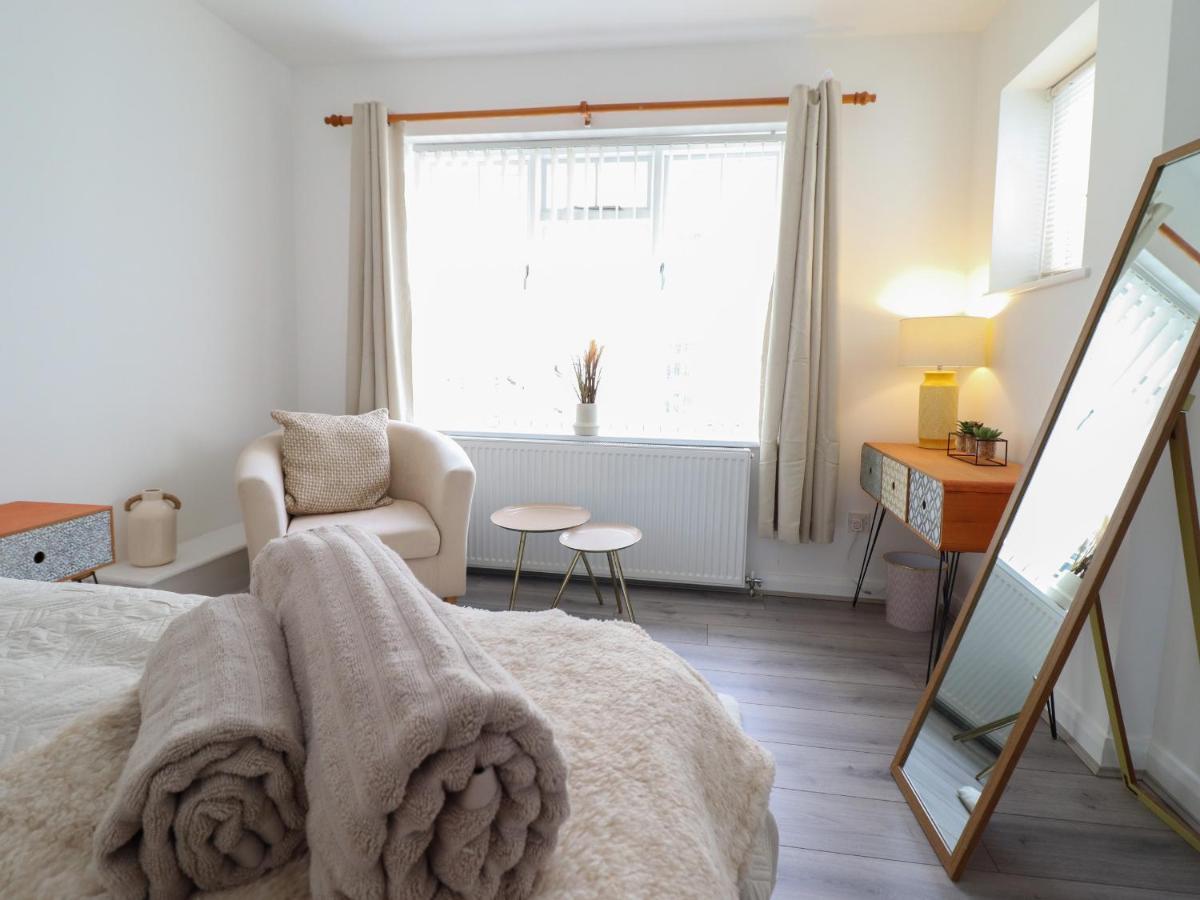 The Old Coach House Apartment Conwy Bagian luar foto